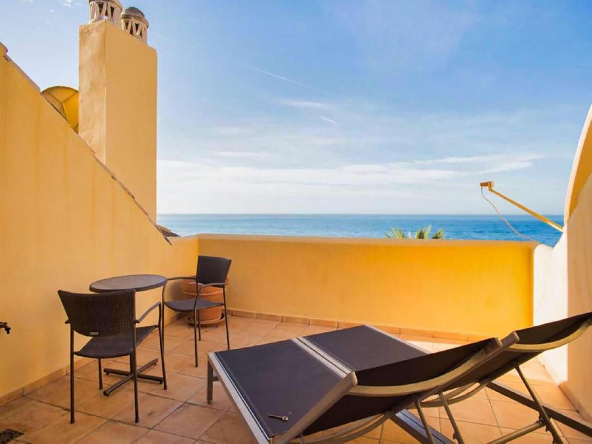 Beachfront Penthouse Marbella, Rio Real Playa *