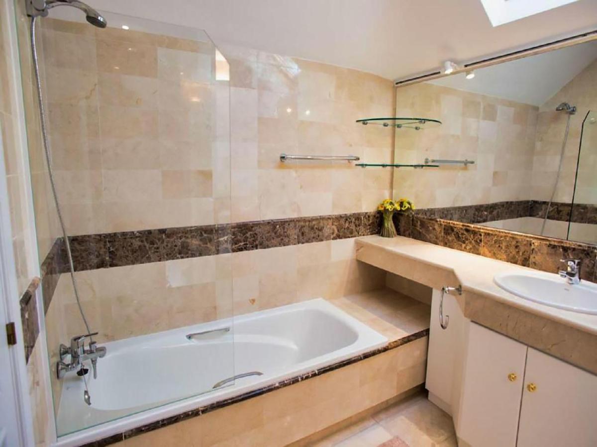 Apartamento Beachfront Penthouse Marbella, Rio Real Playa
